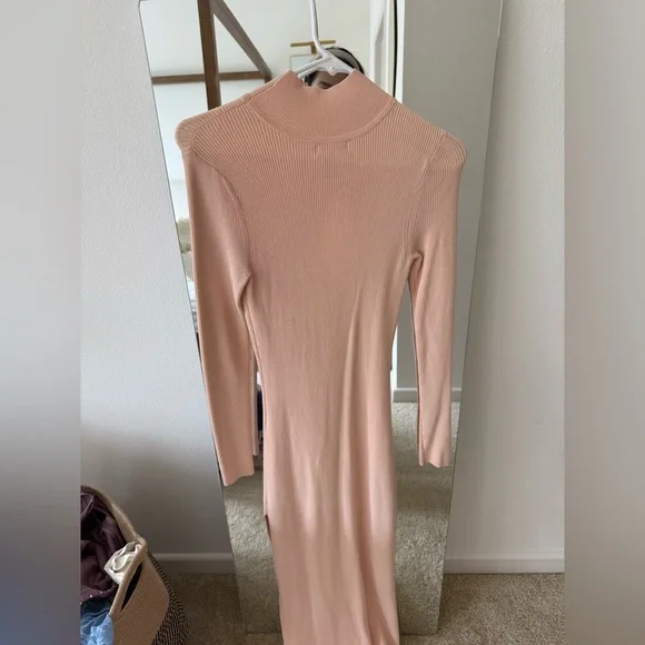 Lovers and Friends Pink Knit Maxi Dress with Slit XS - Picture 8 of 9